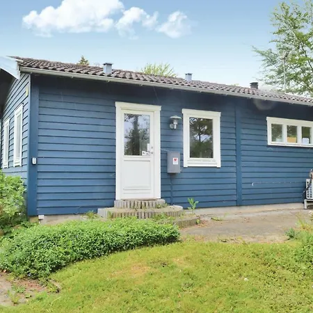 Two-bedroom Holiday In *